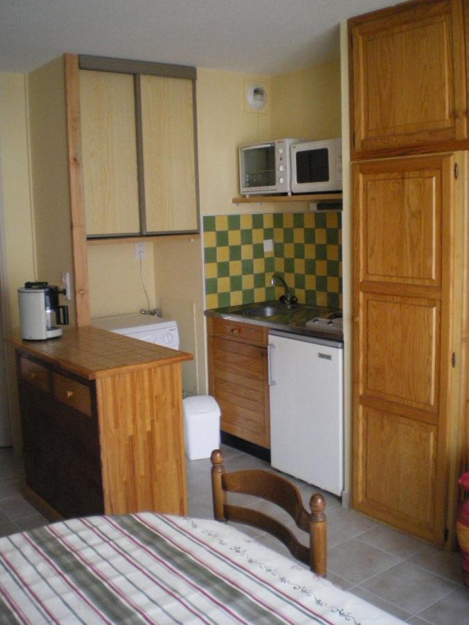 Agreable Studio A 400 M Du Centre Ville De Luz Люс-Сен-Совёр Экстерьер фото